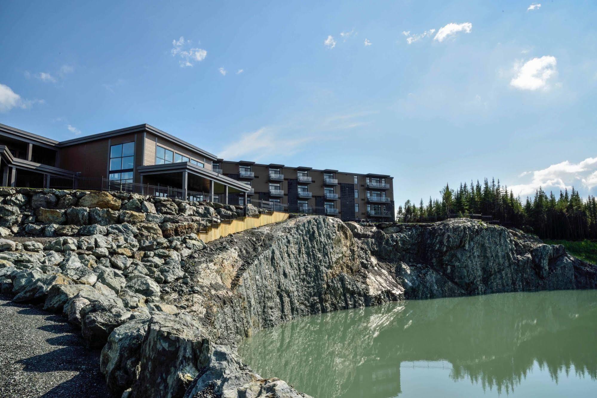 Hotel Du Domaine, Centre De Villegiature Et De Congres 塞特福德矿城 外观 照片